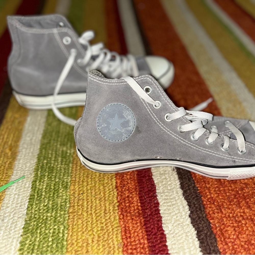 Gray suede converse, all star chuck Taylor m 8 w 10 ex cond vintage hard to find